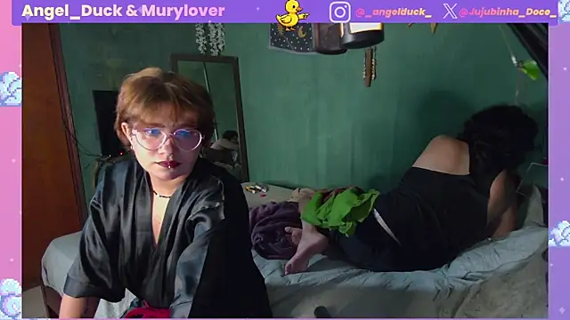 Angel Duck online show from April 21, 2026, 10:23 pm