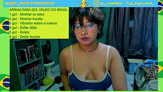 Snapshot of Angel_Duck chatting on June 24, 2026, 9:47 pm Angel Duck online show from June 24, 2026, 9:47 pm