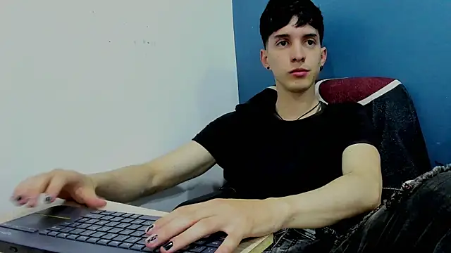 Jheampiiero online show from December 16, 2025, 2:11 pm