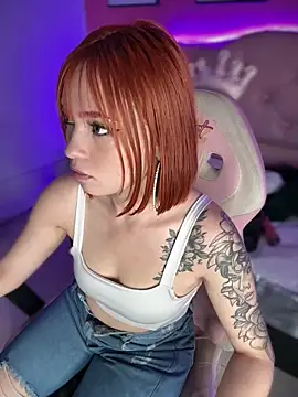 Alysson LS online show from September 17, 2025, 3:41 am