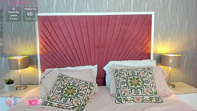 ValentiinaCruz online show from September 9, 2025, 10:31 pm