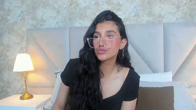 ValentiinaCruz online show from October 20, 2025, 10:21 pm