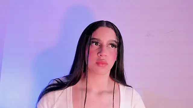 Megan Luxe online show from April 19, 2026, 6:35 am