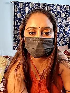 Snapshot of Cute-lusi chatting on October 31, 2025, 6:20 pm Cute-lusi online show from October 31, 2025, 6:20 pm