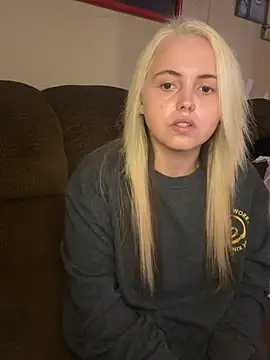 JuicyExxxperience online show from March 5, 2026, 2:13 pm