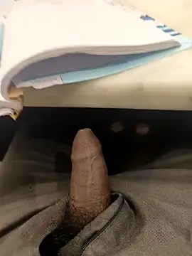 hotboy43339 online show from February 9, 2026, 8:40 am