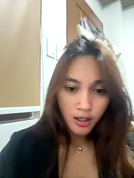 LanySylvia online show from October 27, 2025, 6:56 pm