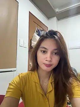LanySylvia online show from November 13, 2025, 4:06 pm