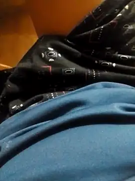 charlie0728 online show from October 1, 2025, 11:38 am