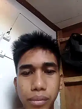 charlie0728 online show from October 3, 2025, 11:24 pm