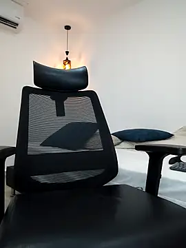 damian bull online show from September 25, 2025, 8:12 pm