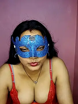 MEERAcle online show from October 12, 2025, 10:47 am