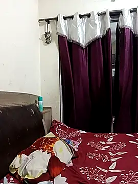 MEERAcle online show from April 7, 2026, 4:29 pm