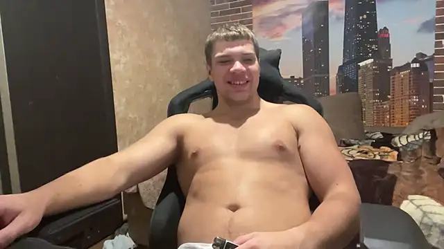 MusclePhantom online show from October 12, 2025, 8:19 pm