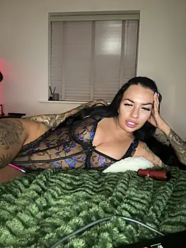 Snapshot of BELLABLACKXUK chatting on April 7, 2026, 9:48 pm BELLABLACKXUK online show from April 7, 2026, 9:48 pm