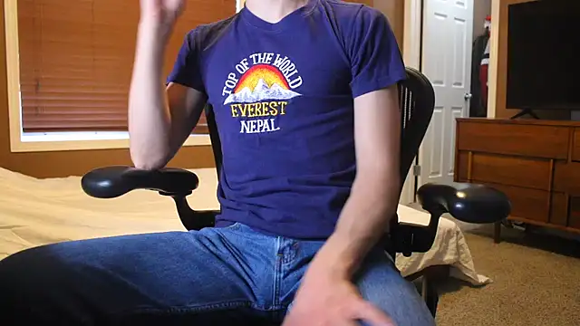jjjjjfive online show from May 18, 2026, 2:51 am