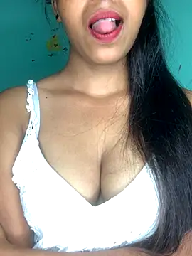 Priya baby0 online show from September 17, 2025, 6:53 pm