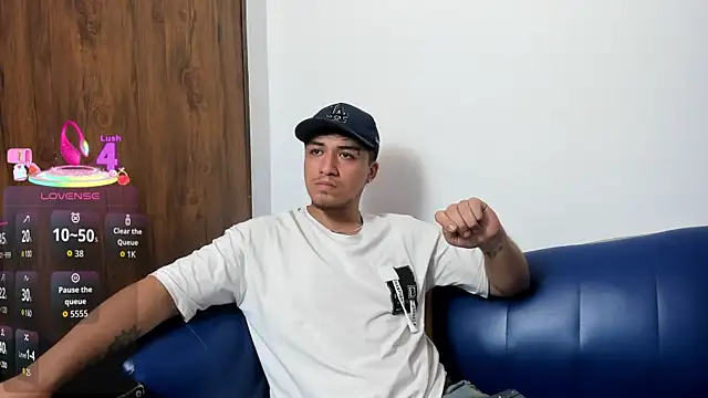 juanmechanic  online show from September 15, 2025, 8:20 pm