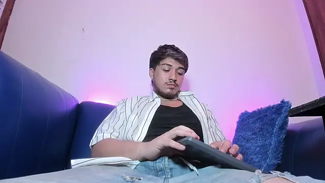 juanmechanic  online show from February 19, 2026, 6:20 am