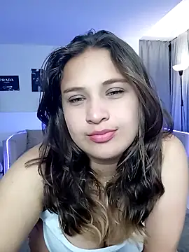 Laureen se online show from April 21, 2026, 3:35 am