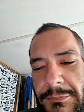 MassedParidae online show from March 19, 2026, 4:55 pm