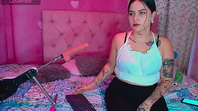 Lali HOtt online show from October 10, 2025, 6:40 pm