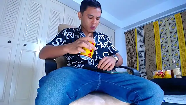 angelss 666 online show from March 15, 2026, 4:07 am