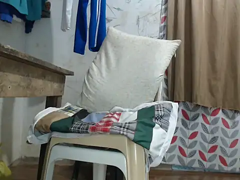 Snapshot of amazing_jane2918 chatting on October 5, 2025, 4:44 am amazing jane2918 online show from October 5, 2025, 4:44 am