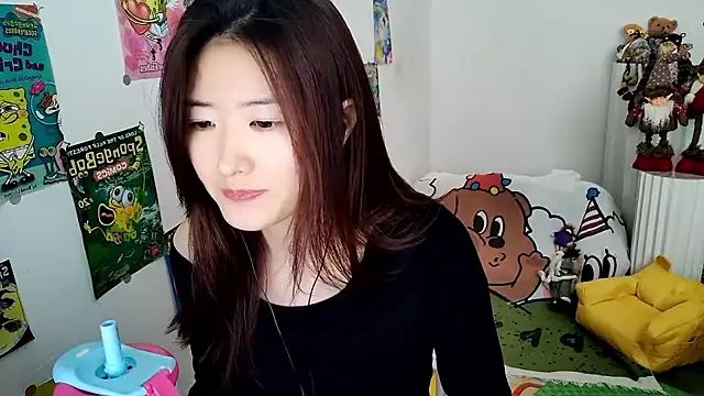 Moonlight-23 online show from September 22, 2025, 7:10 am