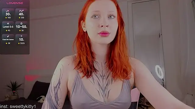 sweettykitty online show from April 16, 2026, 12:17 pm