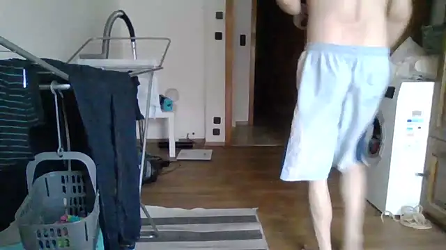 XLBarehengst online show from October 9, 2025, 2:59 pm