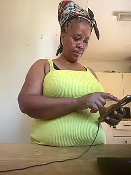 Ebonyboobsmilk online show from December 4, 2025, 1:31 pm