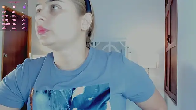 MikaelaStone online show from January 10, 2026, 12:18 pm