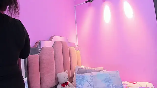 AndreaSweet2 online show from November 5, 2025, 7:58 pm