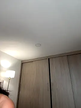 Mavii  online show from October 16, 2025, 4:30 pm