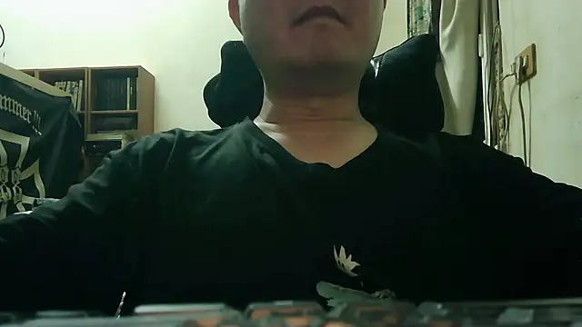 PIGBABY-LOVE online show from April 12, 2026, 2:55 pm