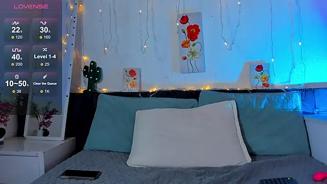 AmaraMoon  online show from November 14, 2025, 10:51 pm