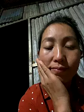 Huong-Ly online show from September 28, 2025, 1:27 pm