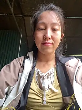 Huong-Ly online show from November 7, 2025, 1:49 am