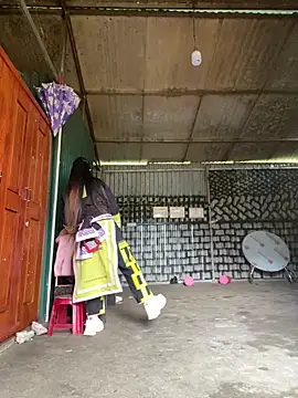 Huong-Ly online show from February 26, 2026, 4:44 am