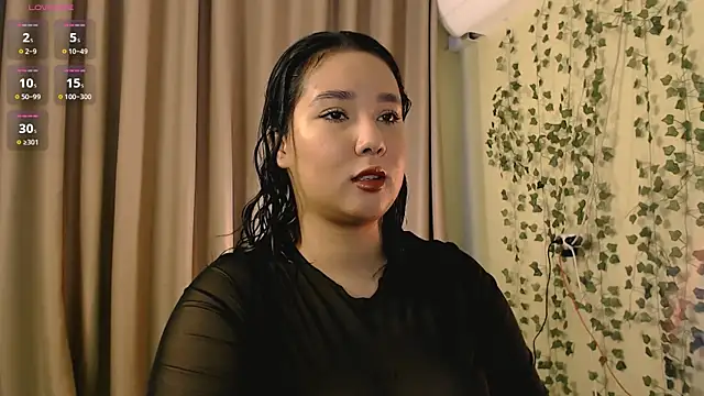 HoneyBroownie online show from October 6, 2025, 10:45 am