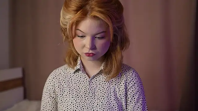 Stella Vanila online show from September 20, 2025, 7:42 am