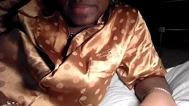 Snapshot of Curvy_AfricanQuinn chatting on March 13, 2026, 10:27 pm Curvy AfricanQuinn online show from March 13, 2026, 10:27 pm