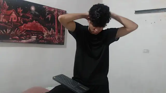 alice julls online show from September 26, 2025, 7:40 pm