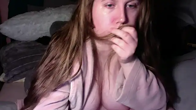 Missmissymee online show from October 25, 2025, 7:08 pm