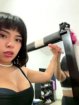 cutieass online show from September 23, 2025, 1:41 am