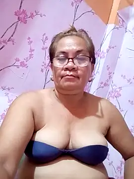 vickyhot1966 online show from October 25, 2025, 3:29 pm