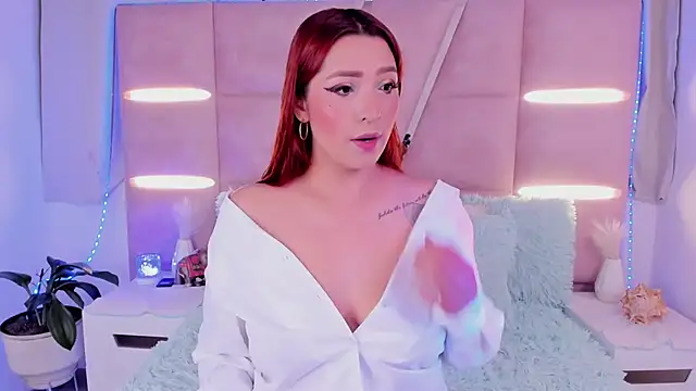 LaurenBrithe online show from April 19, 2026, 4:45 am