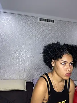 delaylacruz online show from November 26, 2025, 1:17 am