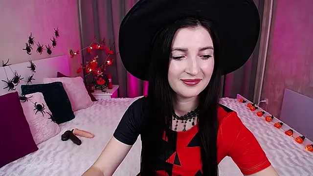 EvelinCuper online show from October 31, 2025, 6:14 am